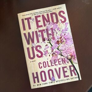 'It Ends With Us' Book - Colleen Hoover